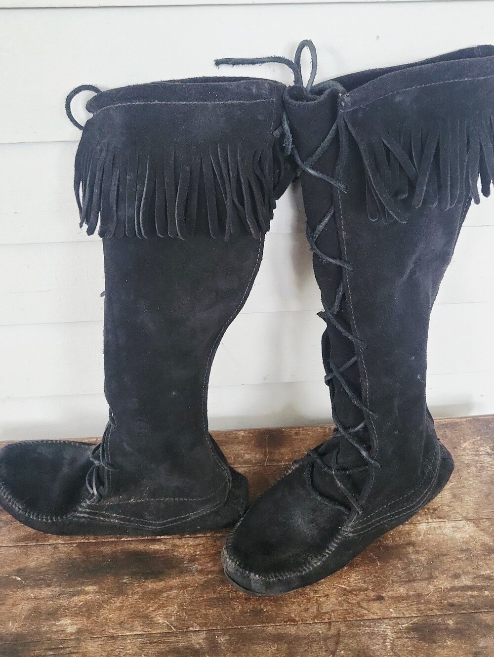 Women's Minnetonka Black Suede Fringe Knee High Lace Up Boots 7M US Boho Western